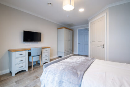 Home - image 8