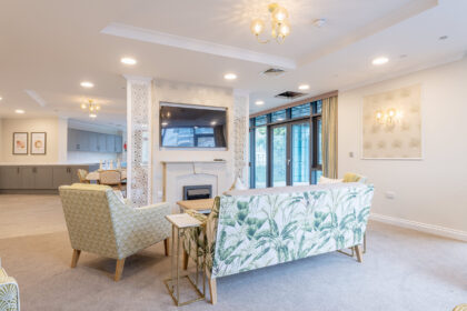 Home - image 3