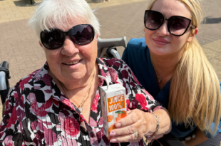 Trafford Waters Care Home Residents Enjoy Wild Day Out at Knowsley Safari Park